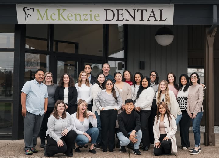 Staff group photo outside of McKenzie Dental Center in Springfield, OR.